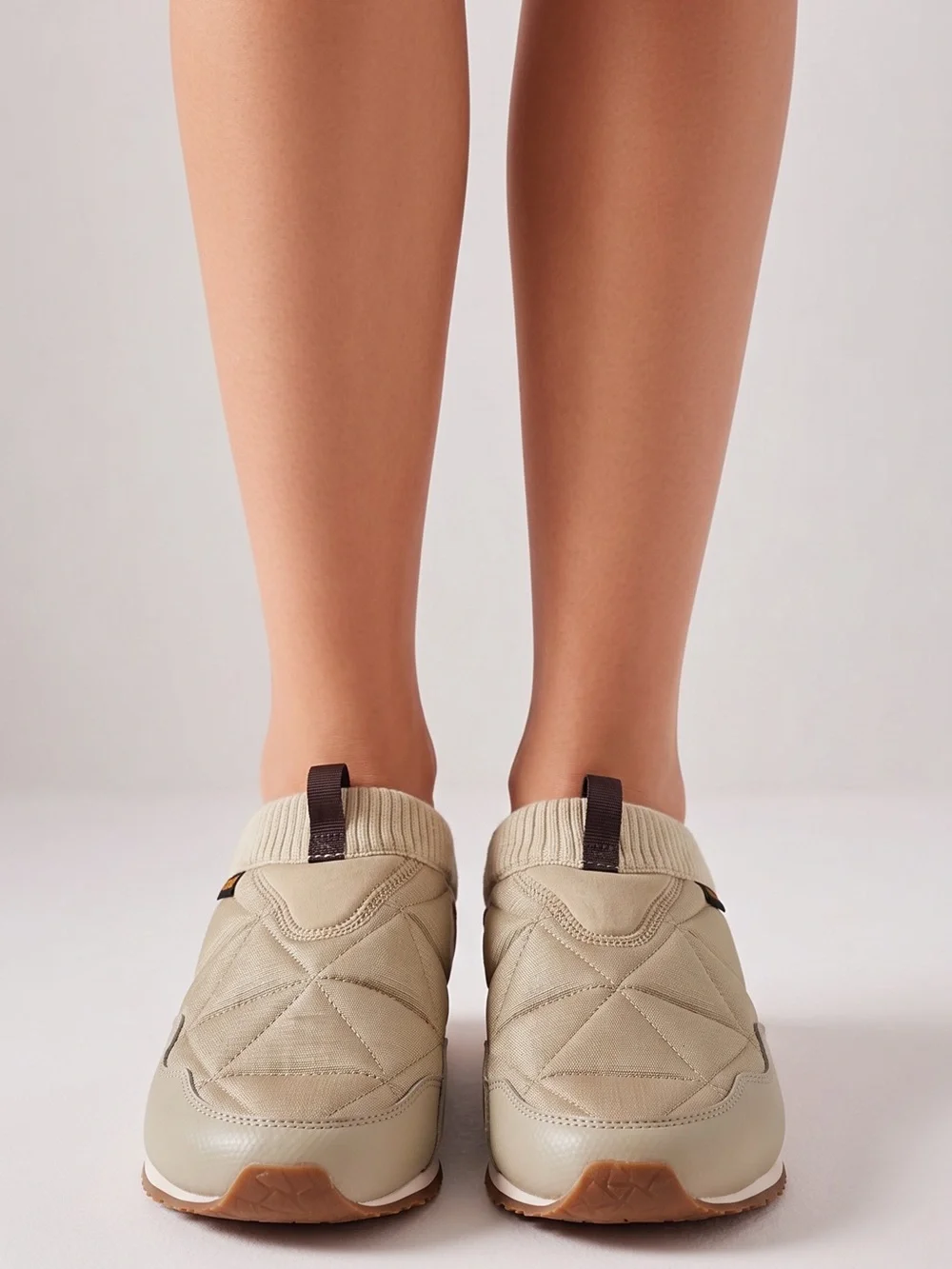 Teva ReEmber Slip-On Quilted Collapsible Heel Women’s 10 Puffer Shoe in Beige